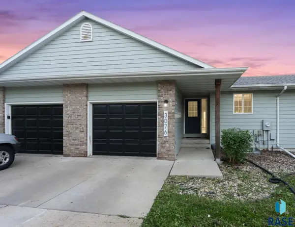 3076 E Bragstad Dr, Sioux Falls, SD 57103