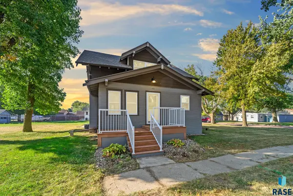 111 W Birch St, Beresford, SD 57004