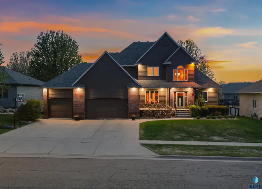 3701 S Pillsberry Ave, Sioux Falls, SD 57103 - #2