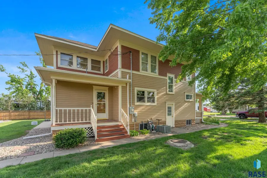 519 7th St, Hudson, SD 57034 - #3