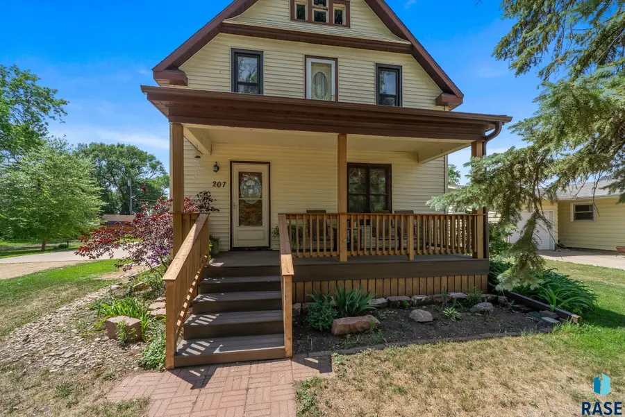 207 S Main, Colman, SD 57017 - #3