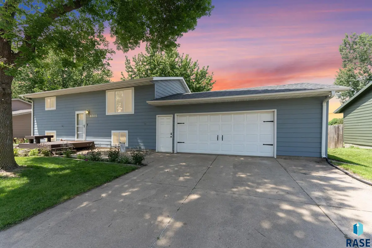 4805 S Holbrook Ave, Sioux Falls, SD 57106 - #1