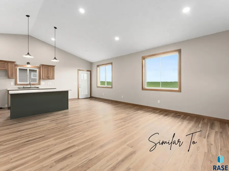 809 W Opal Ln, Hartford, SD 57033 - #3