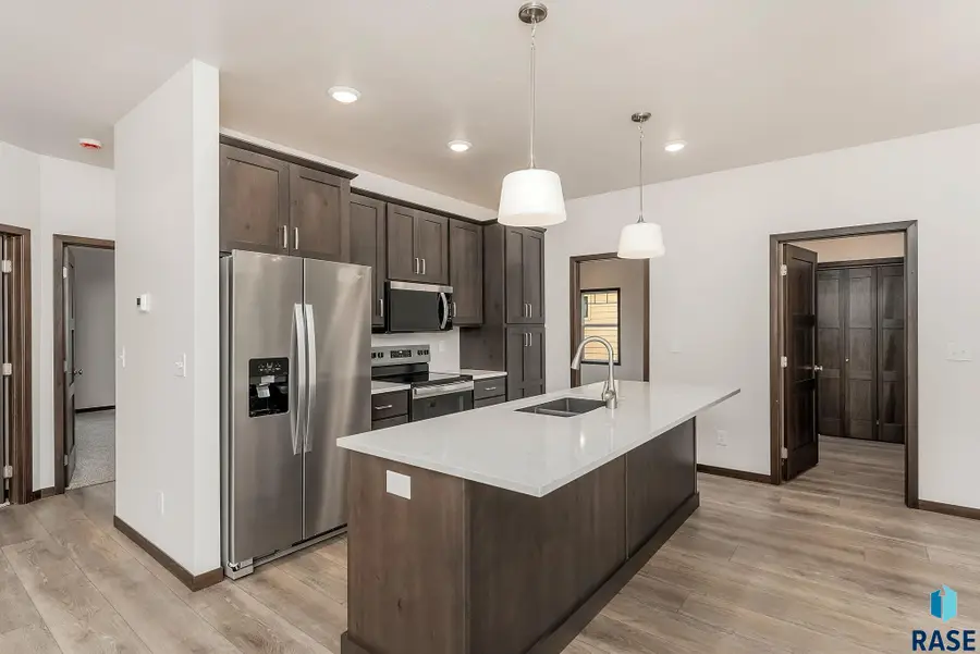2404 E Tinley St, Brandon, SD 57005 - #3