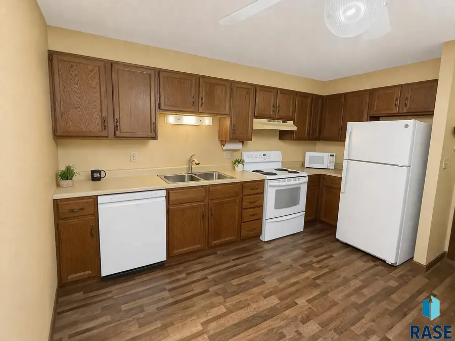 3712 S Terry Ave #103, Sioux Falls, SD 57106 - #3