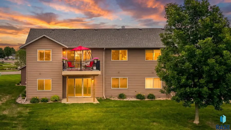 8801 W 32nd St #5, Sioux Falls, SD 57106 - #3