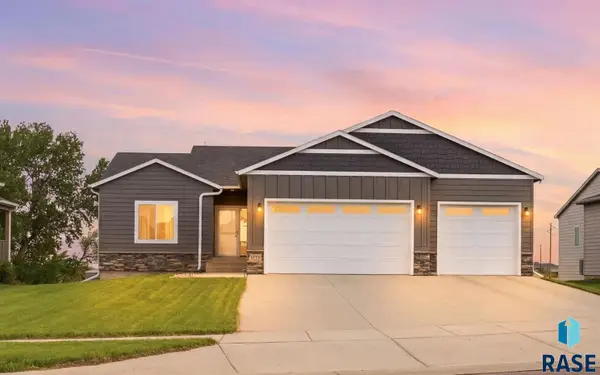 7805 E Marana St, Sioux Falls, SD 57110