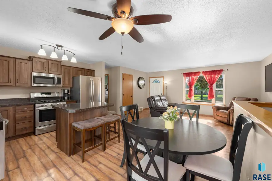 510 N Cole Ave, Tea, SD 57064 - #3