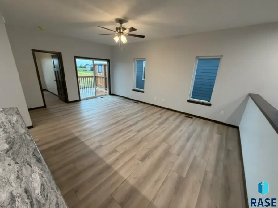 3601 S Heather Ave, Sioux Falls, SD 57106 - #3