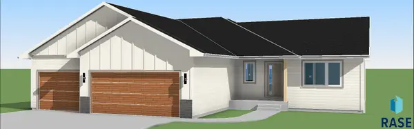 809 Sarah C Cir, Garretson, SD 57030