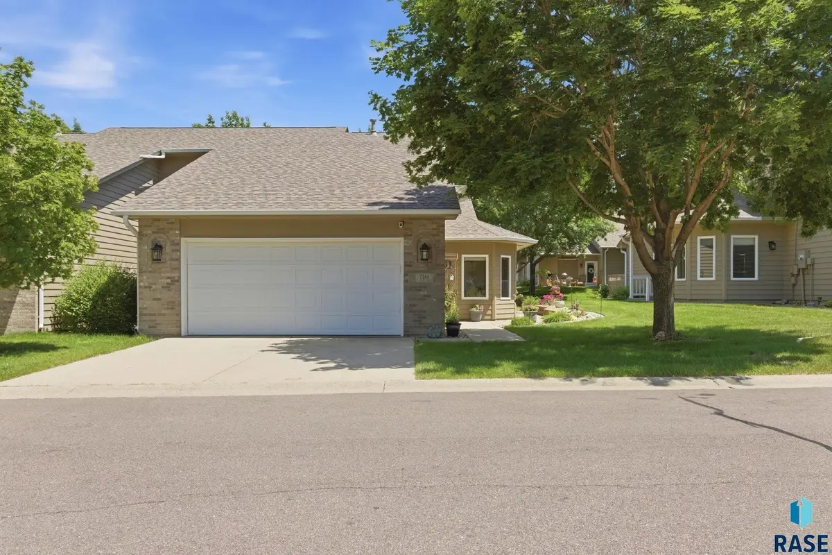 7214 S Witzke Pl, Sioux Falls, SD 57108 - #1