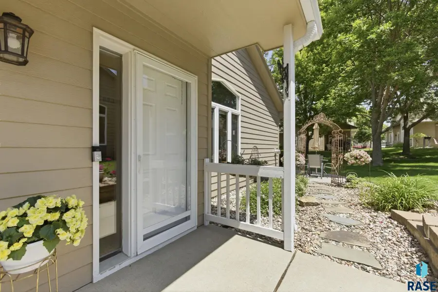 7214 S Witzke Pl, Sioux Falls, SD 57108 - #3