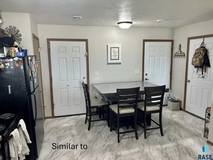 300 Arianna Pl, Tea, SD 57064 - #3