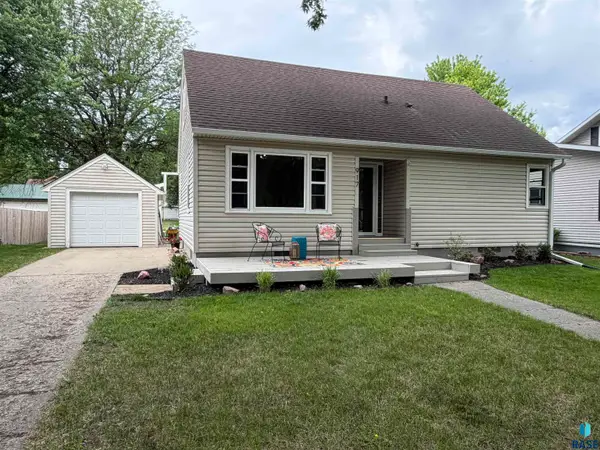 917 N Mckenzie St, Luverne, MN 56156