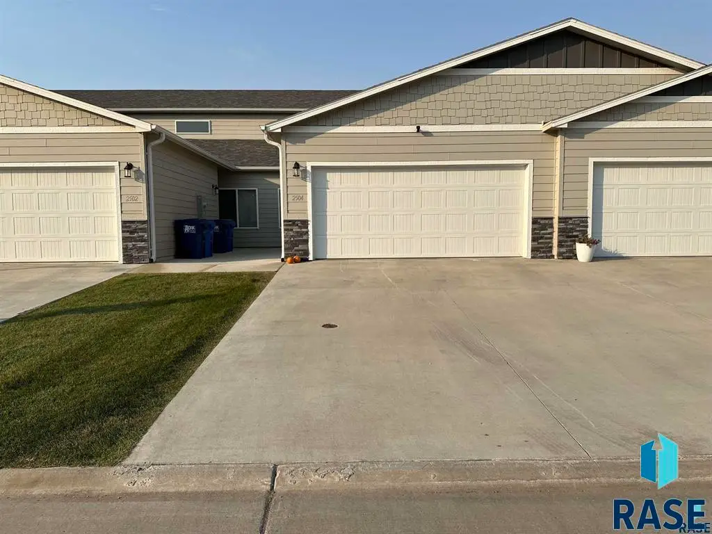 2504 E Copalis Pl, Sioux Falls, SD 57108 - #1