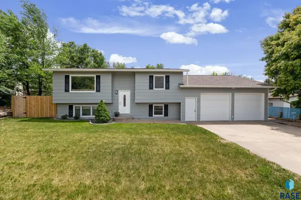 7501 Jane Dr, Black Hawk, SD 57718