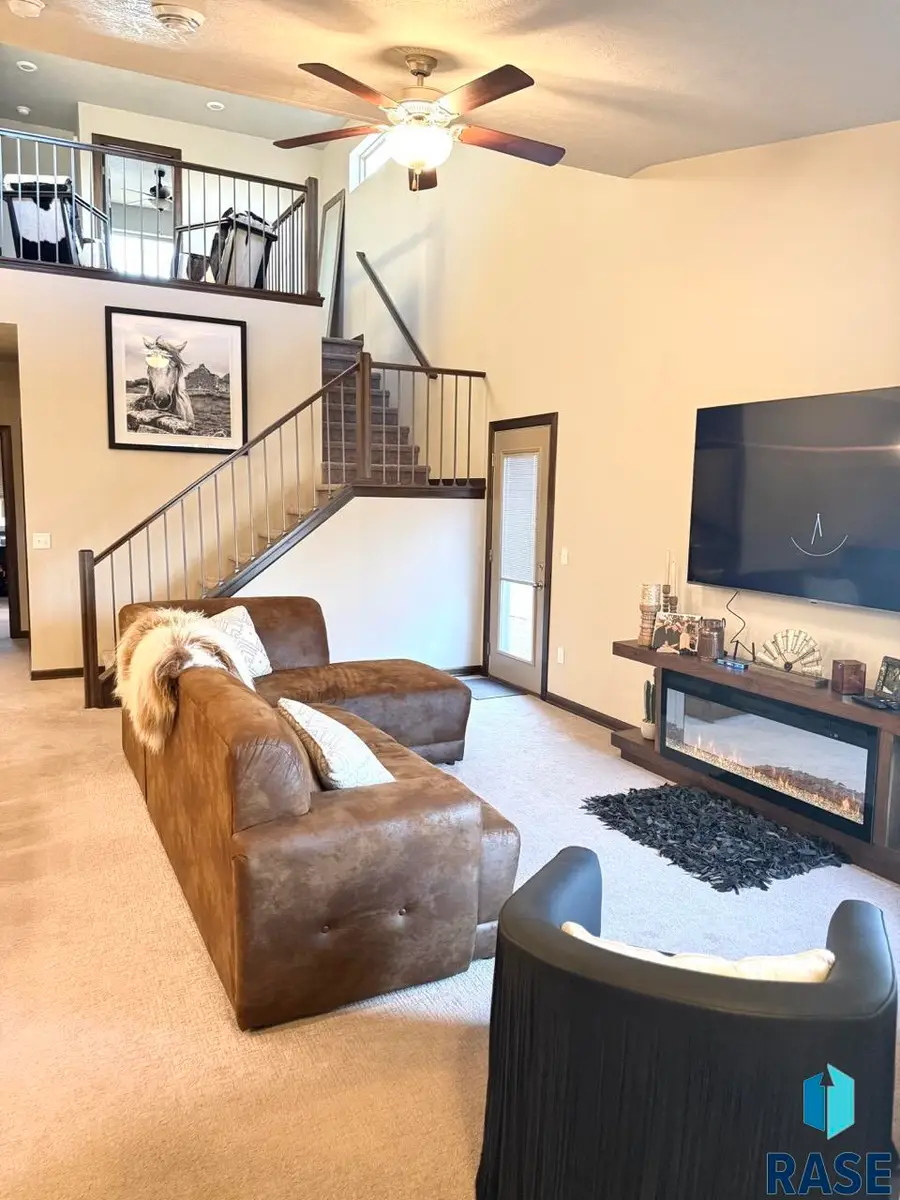 115 E Ivy Rd, Tea, SD 57054 - #3