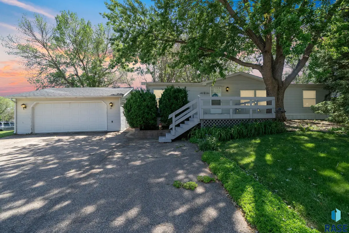 6001 W Tanager Pl, Sioux Falls, SD 57107 - #1