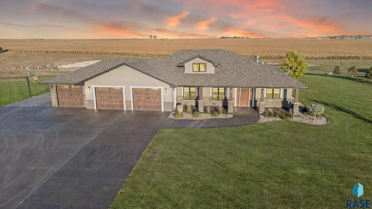 27272 390th Ave, Corsica, SD 57328 - #1