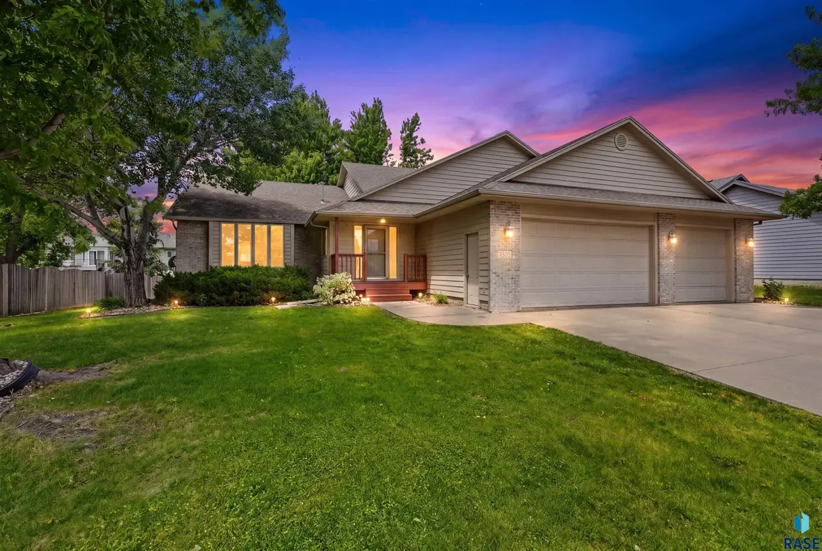 1805 S Lorne Ln, Sioux Falls, SD 57106 - #1