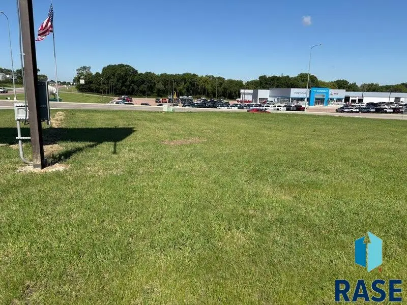 TBD Washington Ave Se, Madison, SD 57042 - #2