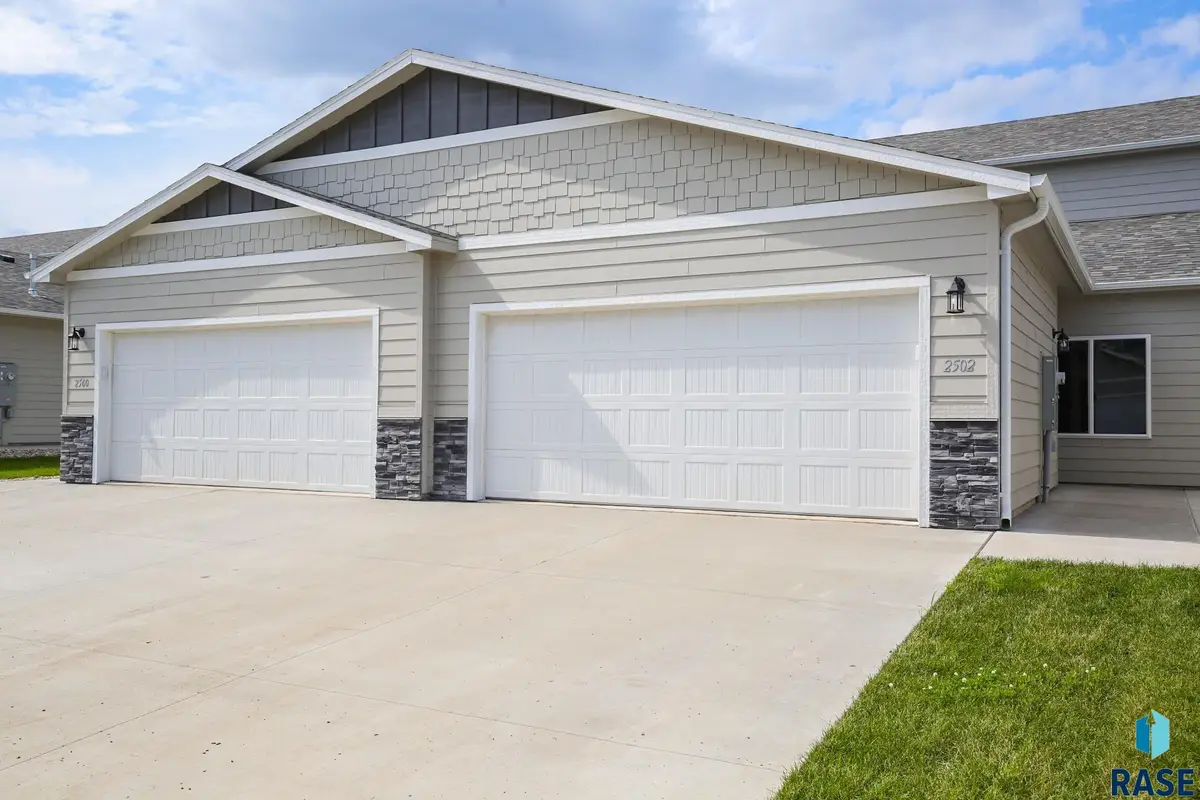 2502 E Copalis Pl, Sioux Falls, SD 57108 - #1