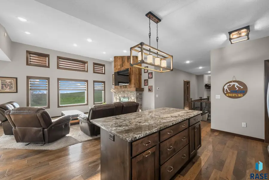 25467 455th Ave, Montrose, SD 57048 - #3