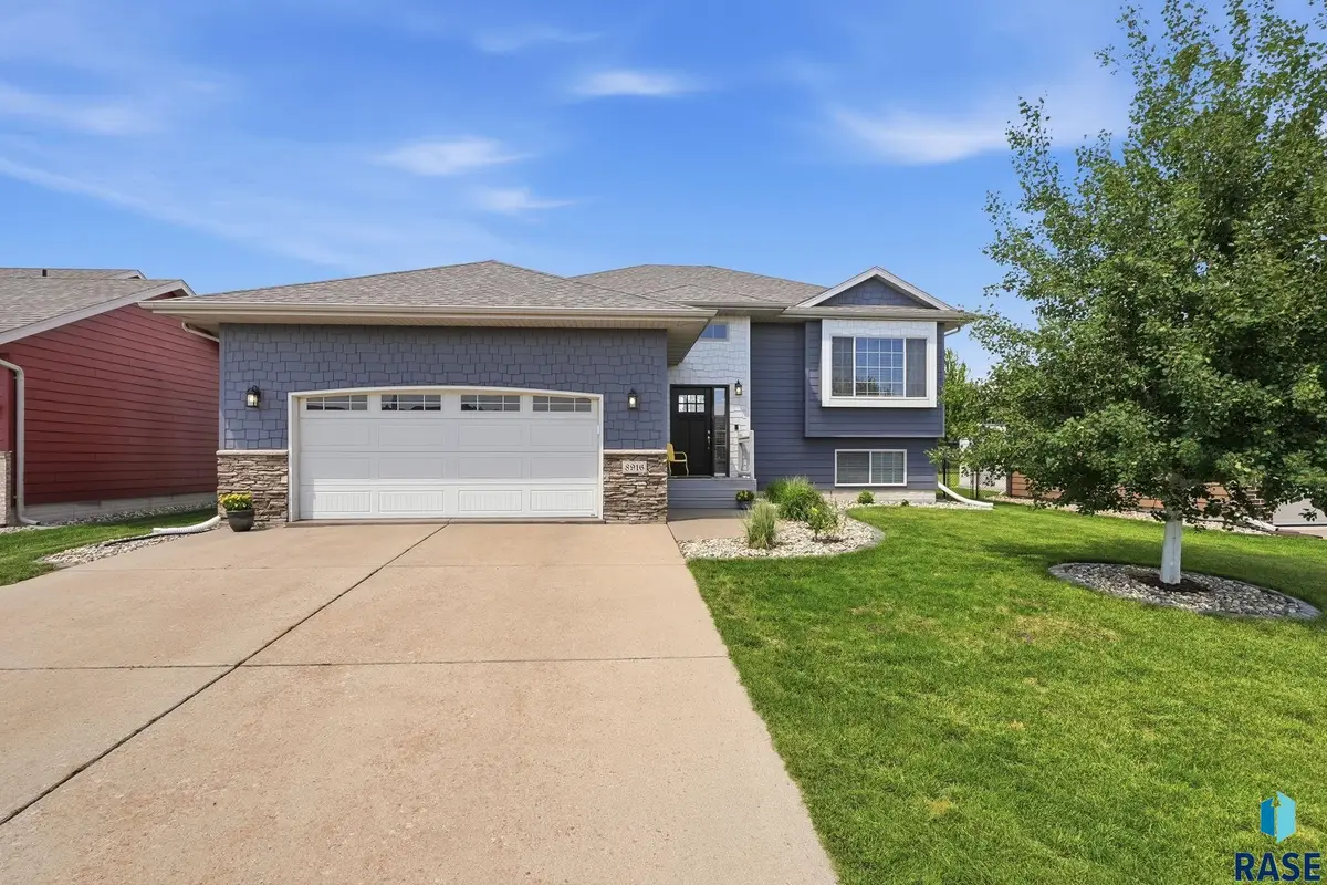 8916 W Norma Trl, Sioux Falls, SD 57106 - #1