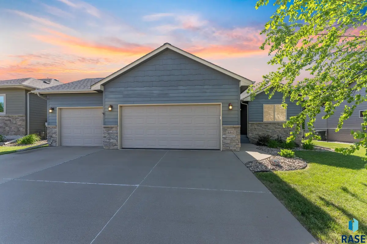 5312 S Sirocco Ave, Sioux Falls, SD 57108 - #1