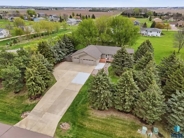27302 Atkins Pl, Tea, SD 57064