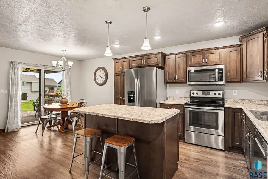 510 Marie Dr, Harrisburg, SD 57032 - #2