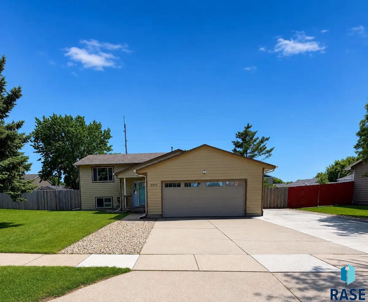 5519 W Dardanella Rd, Sioux Falls, SD 57106 - #1