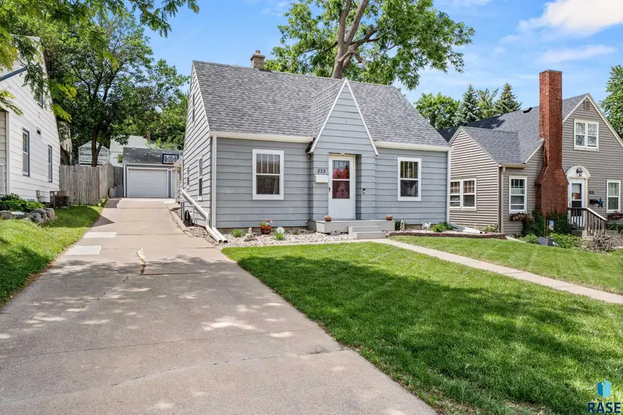 823 S West Ave, Sioux Falls, SD 57104 - #3