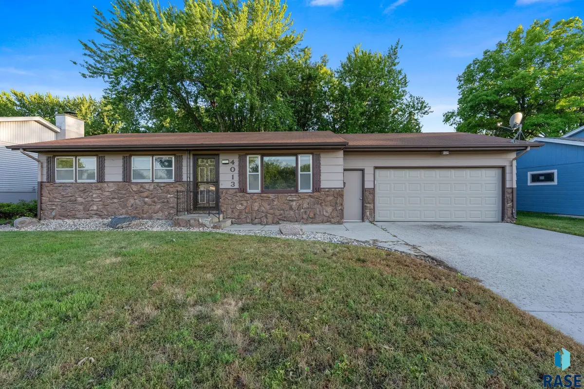 4013 S Drexel Dr, Sioux Falls, SD 57106 - #1