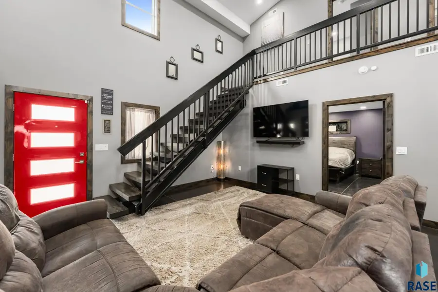 513 Beck Dr, Alcester, SD 57001 - #3