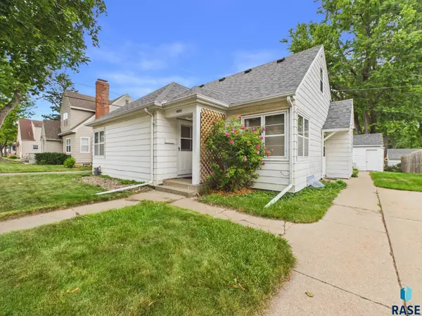 308 E 18th St, Sioux Falls, SD 57104