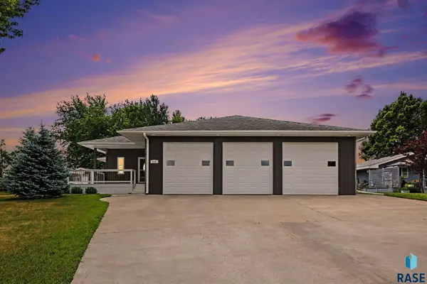 218 Douglas Blvd, Baltic, SD 57003