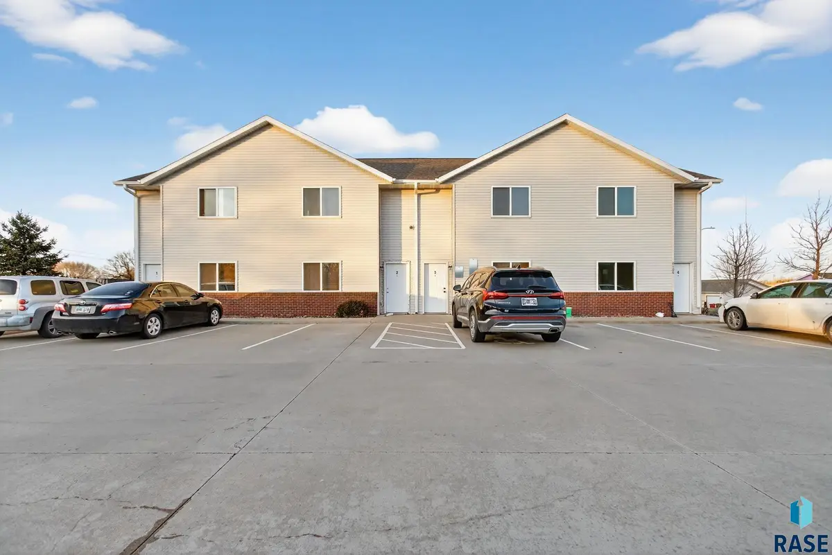 2800 E Madison St #1-4, Sioux Falls, SD 57103 - #1