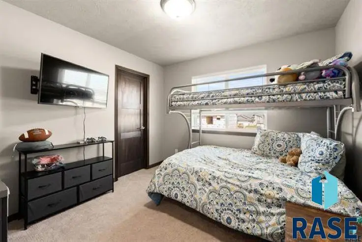 350 N Everest Ave, Tea, SD 57064 - #3