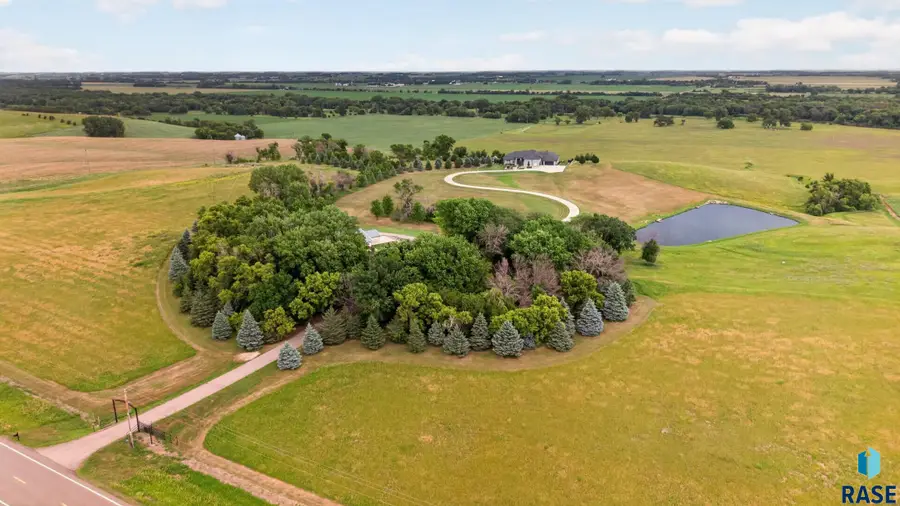 8800 N Kiwanis Ave, Sioux Falls, SD 57107 - #3