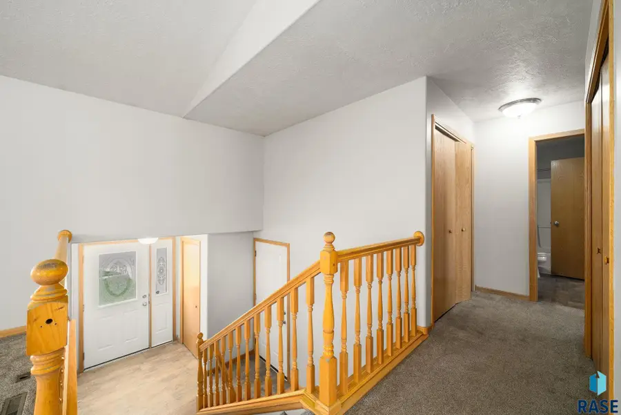 4116 W Newcomb St, Sioux Falls, SD 57108 - #2