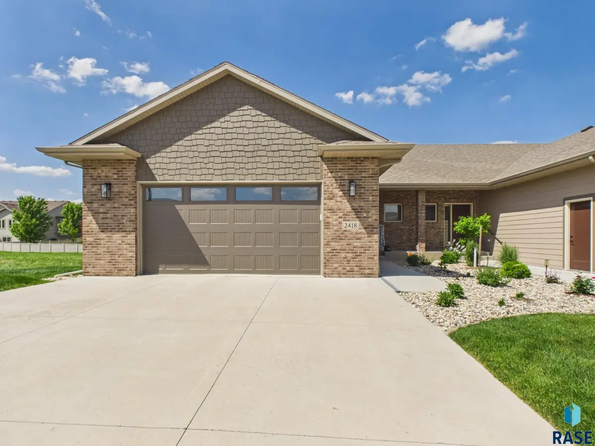 2418 E Joshua Cir, Sioux Falls, SD 57108 - #1