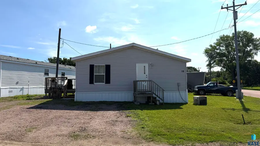 400 E Maple #16 St #16, Beresford, SD 57004 - #3