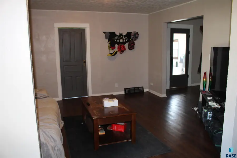 204 W Farmer Ave, Howard, SD 57349 - #2