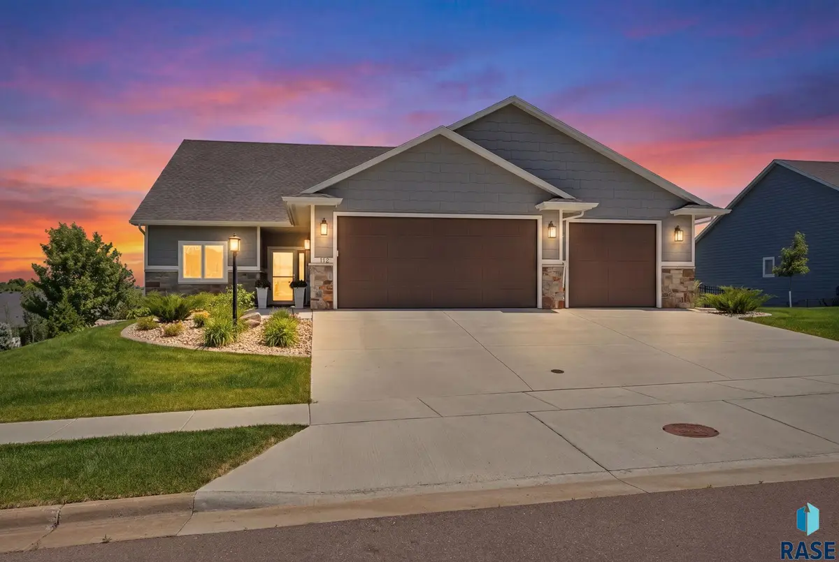112 N Piper Dr, Sioux Falls, SD 57110 - #1