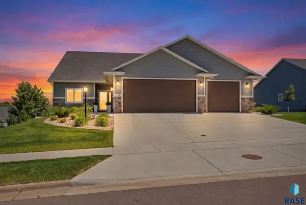 112 N Piper Dr, Sioux Falls, SD 57110
