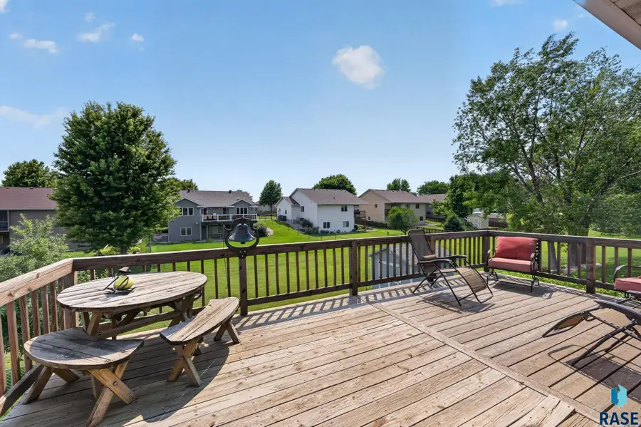 3409 N Orion Dr, Sioux Falls, SD 57107 - #2