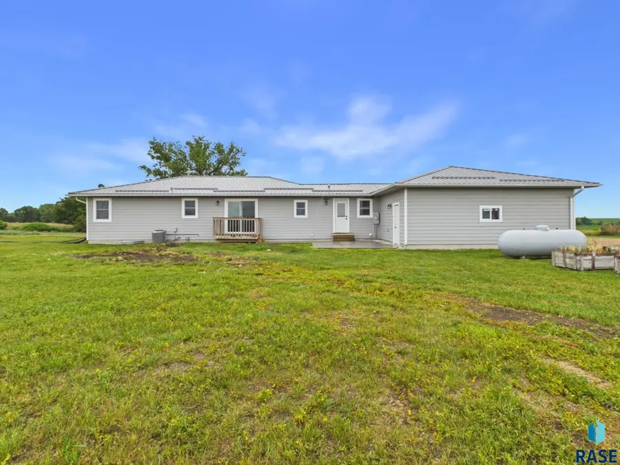 45830 290th St, Viborg, SD 57070 - #2