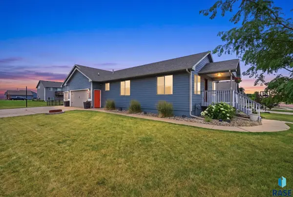1001 Miah St, Harrisburg, SD 57032