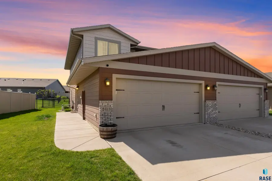 S Ronsiek Ave, Sioux Falls, SD 57106 - #2